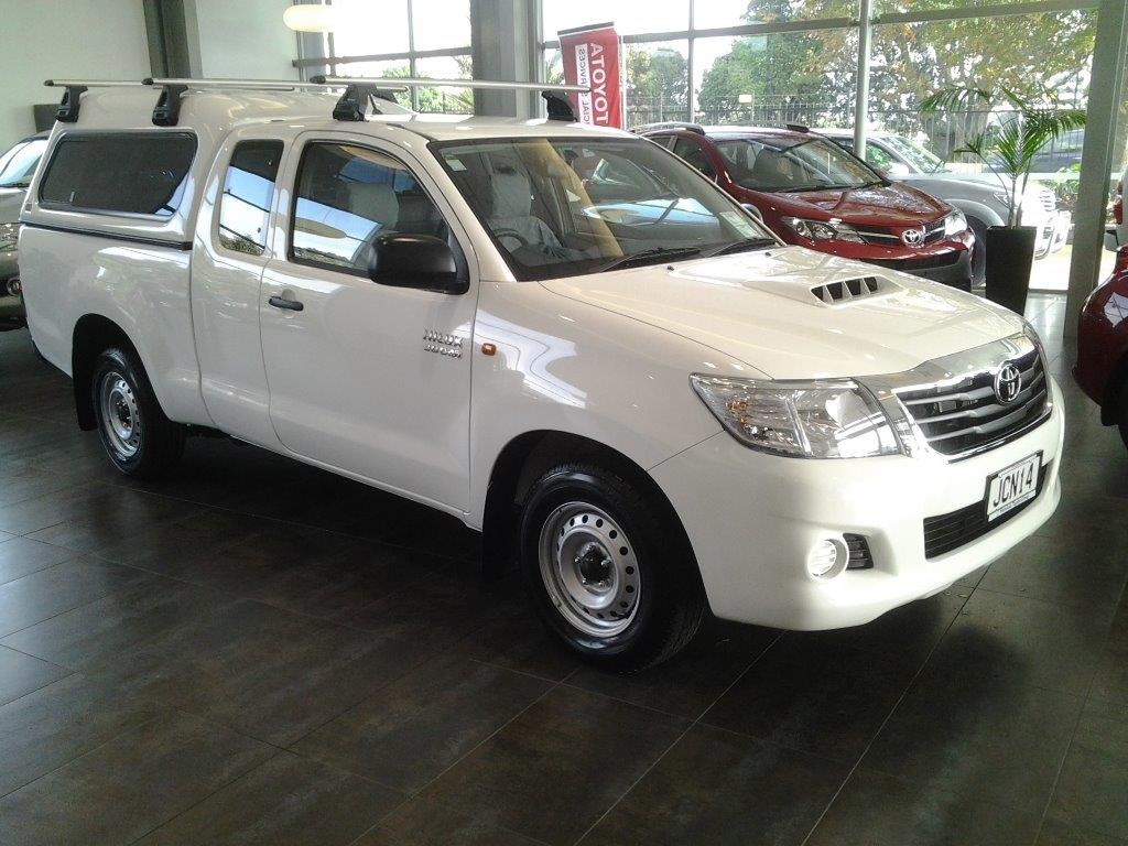 Toyota Hilux Extra Cab 2wd.
