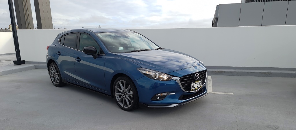 2018 Mazda 3 SP25