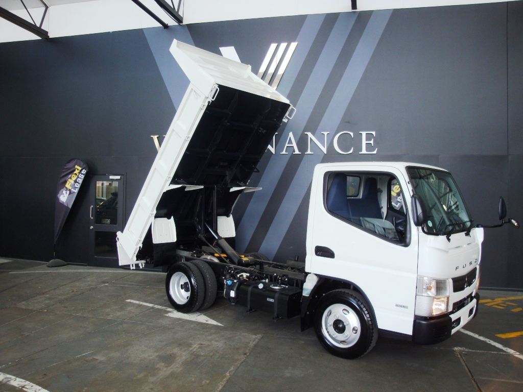 Mitsubishi Canter FBA60 3T Tipper, Class 1 Licence