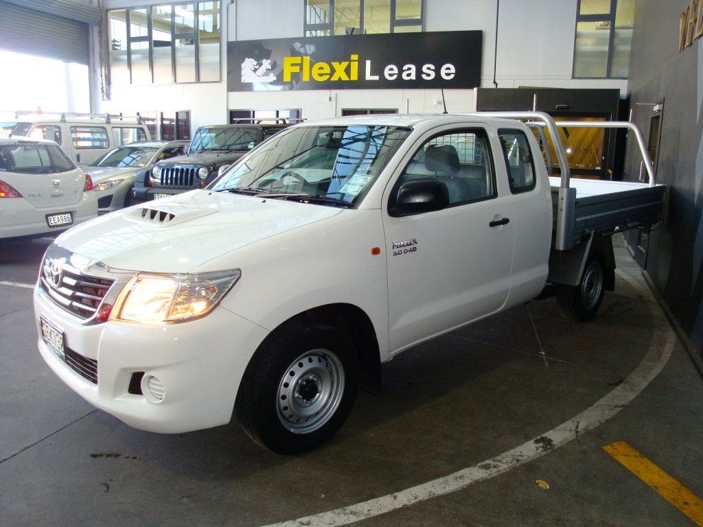 Toyota Hilux Extra Cab 2WD