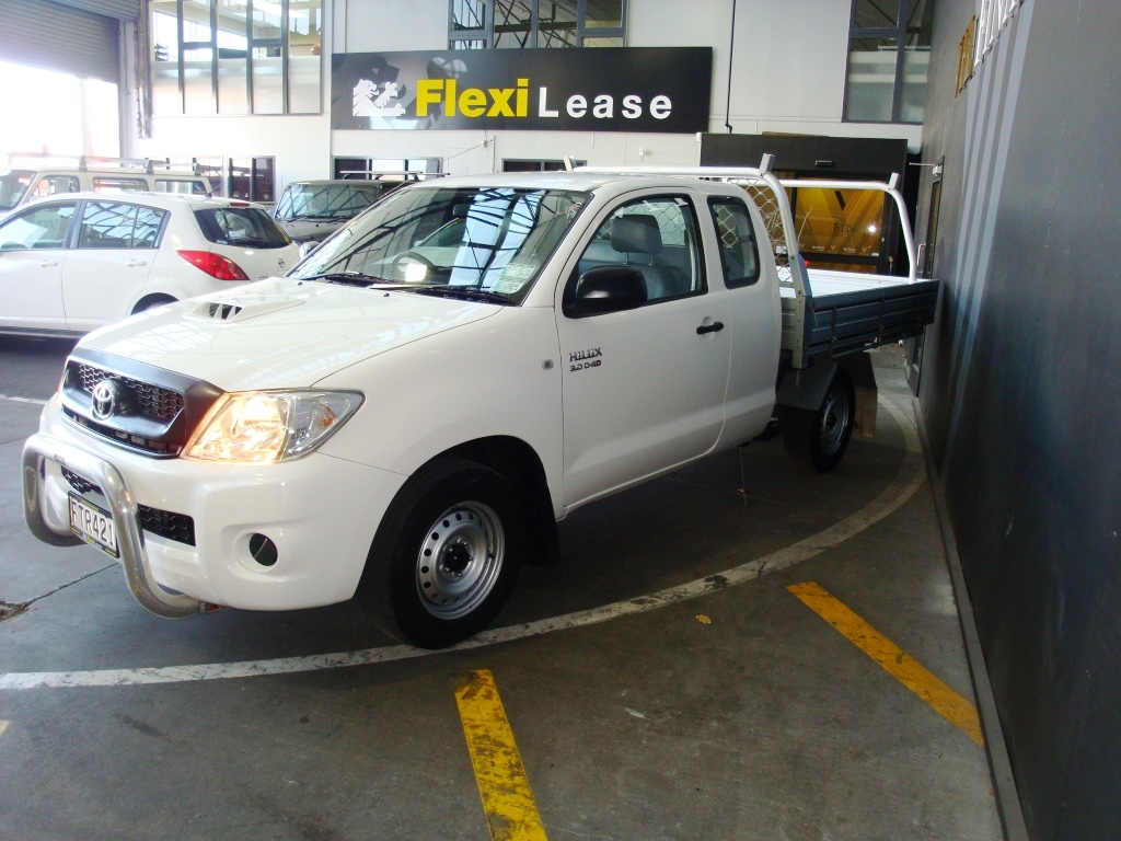 Toyota Hilux Extra Cab 2WD