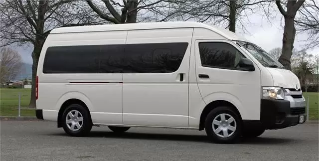 Toyota Hiace ZX 3.0TD 12 seat Minibus